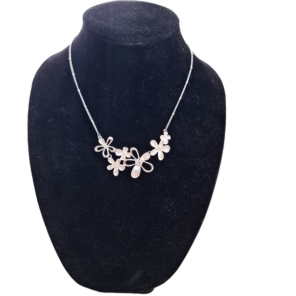 Oceana Trading Island Accessories Silvetone Floral Necklace & Earrings Set - NEW - Picture 2 of 7